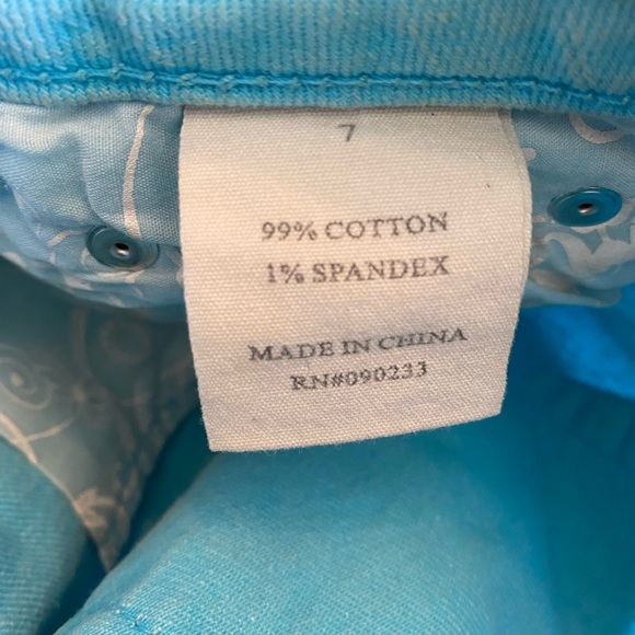 Tilt Jean Shorts - Picture 5 of 7